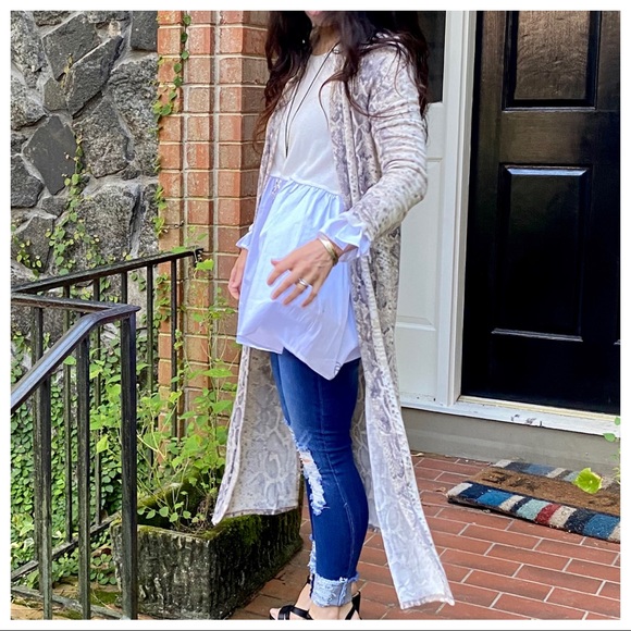 Chic snakeskin print soft knit side slits duster - Picture 5 of 8